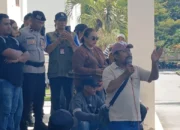 Nus Wamese Tegas Aturan Menyentuh Hati Memastikan Bahwa Emas Dari Gunung Botak Menjadi Berkah Bagi Pendidikan Anak-anak Di Pulau Buru
