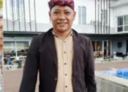 Bapak Matetemun Yohanis Nurlatu Merupakan Sosok Pimpinan Adat Yang Dihormati Memegang Peran Sakral Dalam Struktur Hukum Adat Petuanan Kayeli di Pulau Buru, Maluku