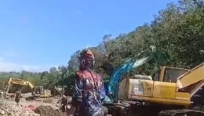 Penting Pengawasan Publik Laporan: Mengenai Dugaan Aktivitas Pertambangan Tanpa Izin (PETI) Yang Menggunakan Alat Berat Ekskavator di Kawasan Gunung Nona