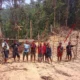 Keluarga Besar Nurlatu Pasang Palang Penolakan di Lahan Tifu Emngesa, Larang Aktivitas PT. Wahana Lestari